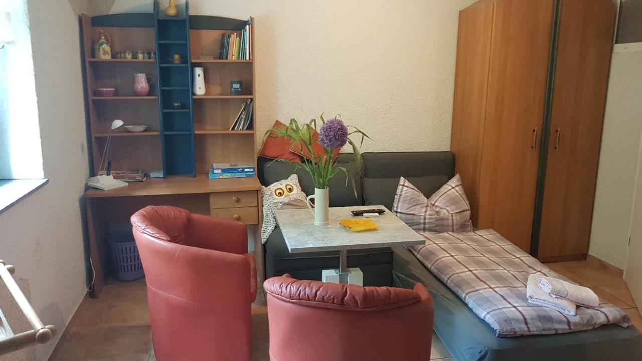 Apartment Im Gruenen Mit Anbindung Ans Zentrum Erfurt Exterior foto